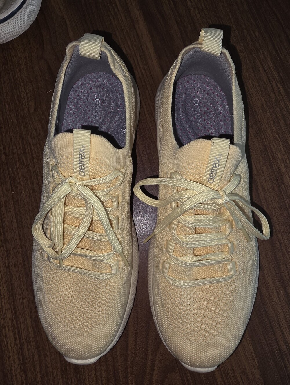 Aetrex Women's Peach Knit Lace-Up Athletic Sneakers